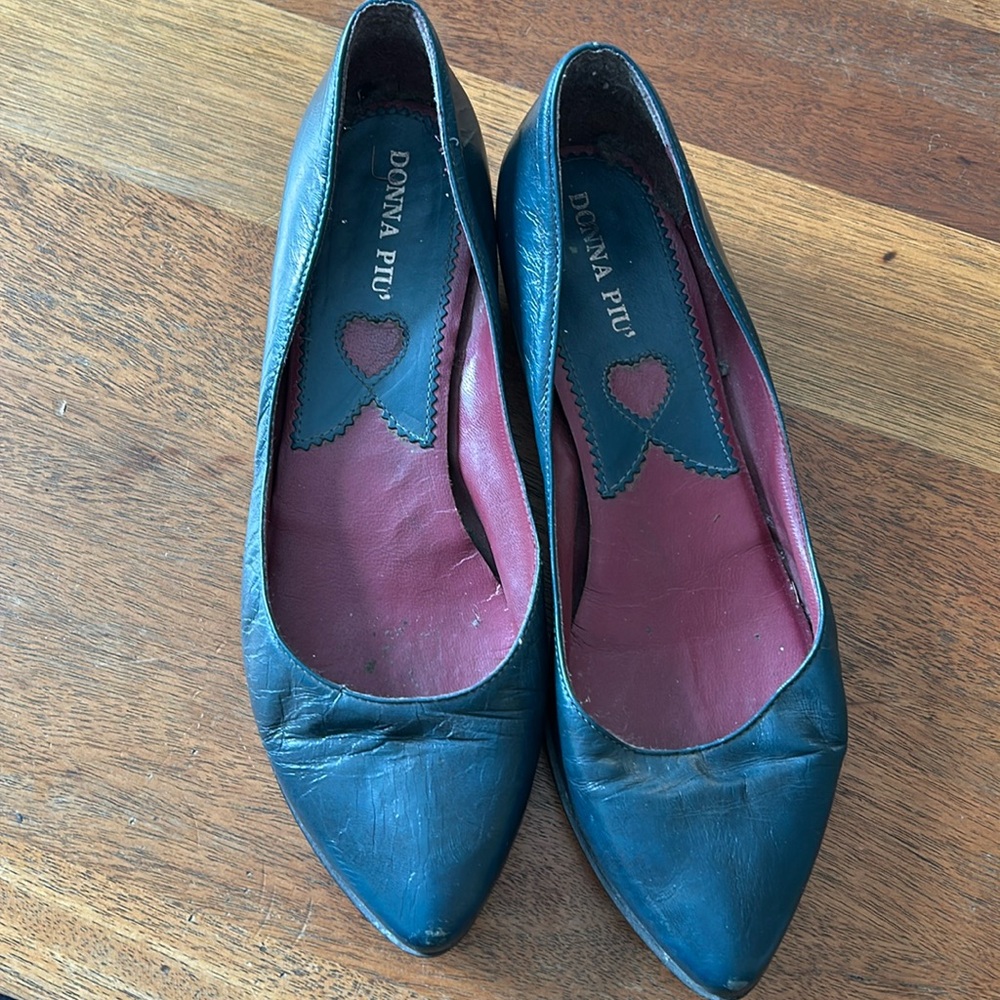 Blue leather kitten heels